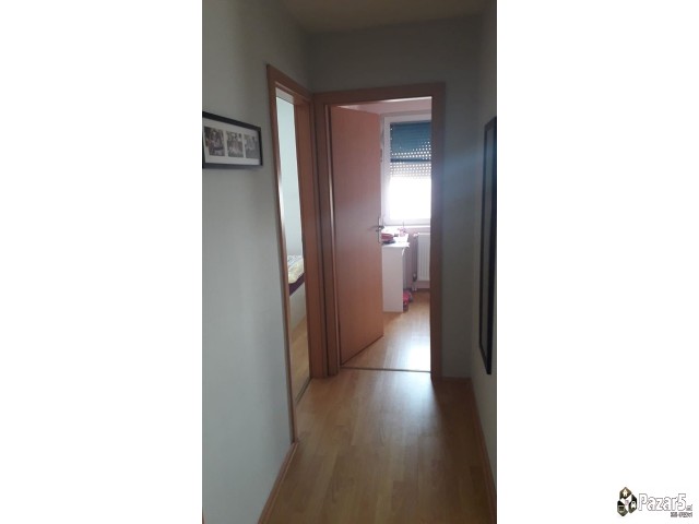 СЕ ПРОДАВА ТРОСОБЕН СТАН ВО К. ВОДА