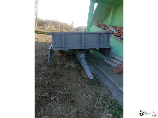 Prodavam Proklucna Mehanizacija Za Traktor