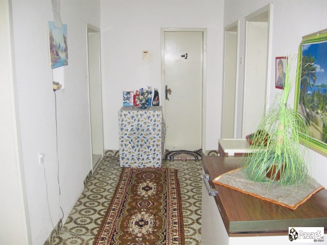 Се продава голема куќа