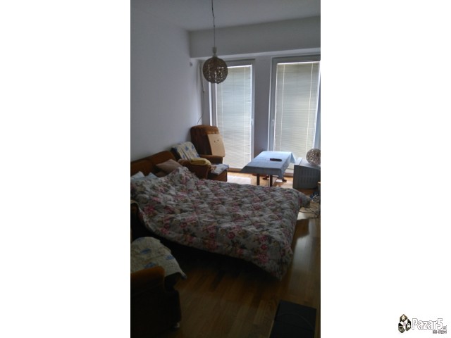 Stan Vo Aerodrom Karshi American Colledge!