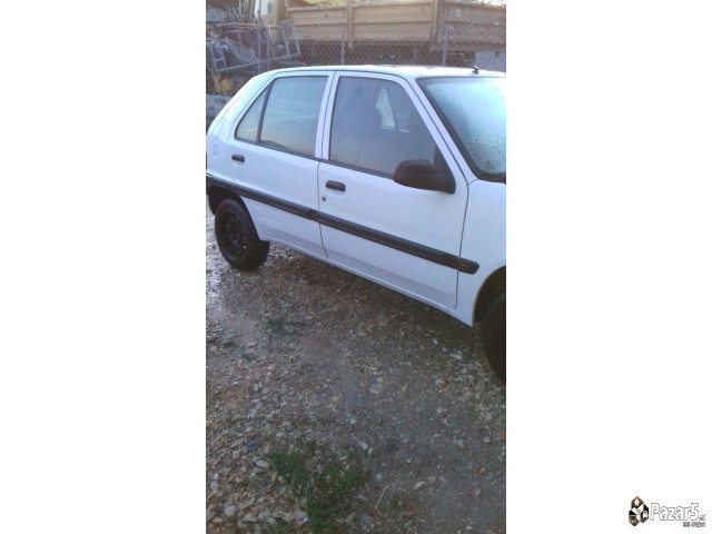 Prodavam Citroen Saxo 1996 Godina Bela Boja  Dizel