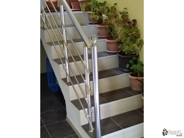 Montaza Na Aluminiumski I Stakleni Ogradi