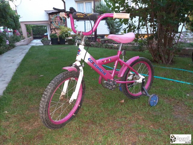 Продавам детски велосипед