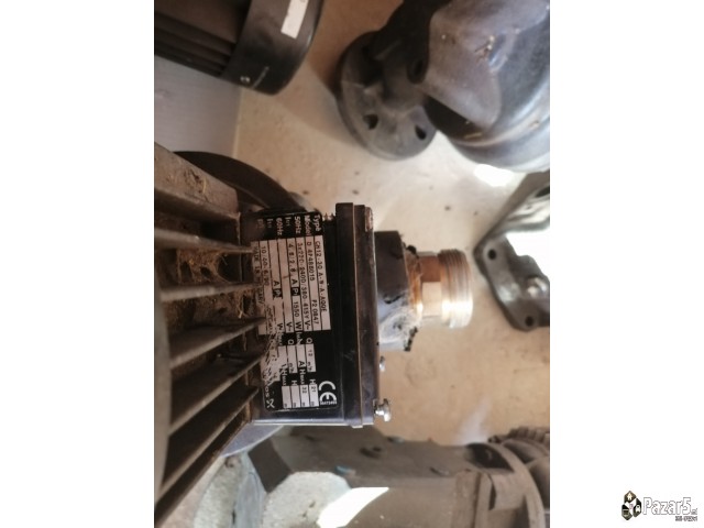 Prodavam Motorni Pumpi Grunfos