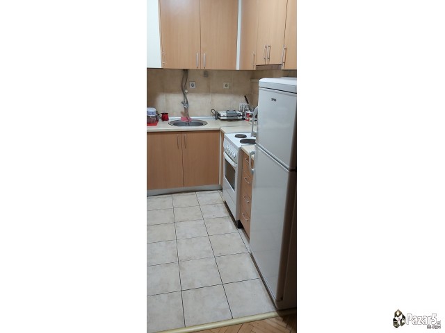 Се издава гарсоњера