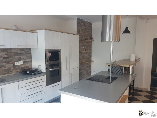 Se Izdava Trosoben Stan Od 120m2 Lokacija Vodno 65