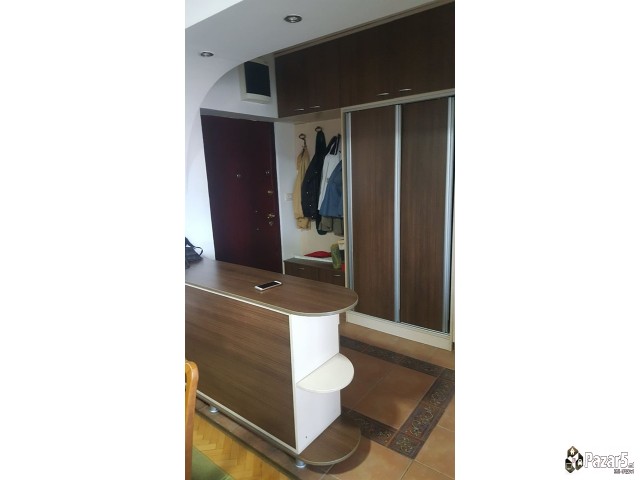 КОМФОРЕН СТАН ВО ПОРТА ВЛАЕ