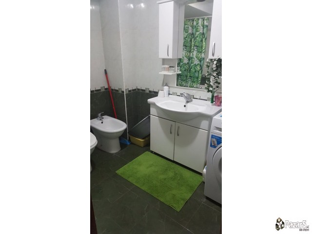 КОМФОРЕН СТАН ВО ПОРТА ВЛАЕ