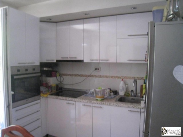 СЕ ПРОДАВА ЧЕТВОРОСОБЕН СТАН ВО КИСЕЛА ВОДА