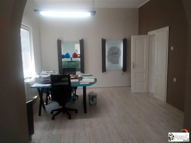 Издавам простор во Боемска улица