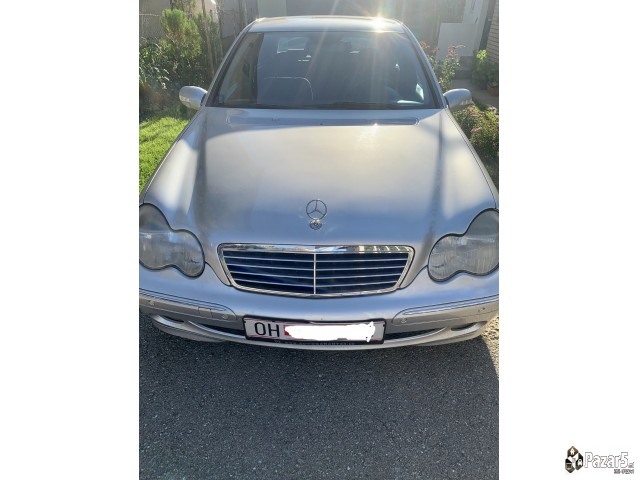 Mercedes C220 Avantgarde 2004