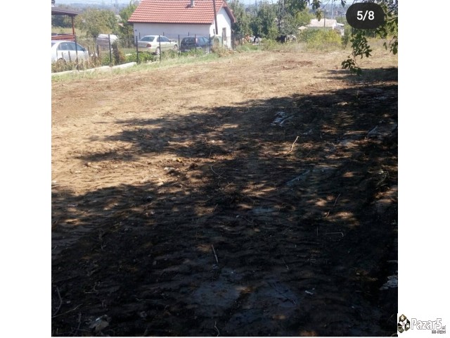 Се продава плац во Пинтија