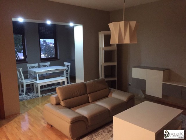 Moderno Opremen, Renoviran Stan Od 57m, Do Vero Ce