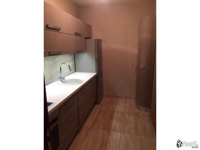 Moderno Opremen, Renoviran Stan Od 57m, Do Vero Ce