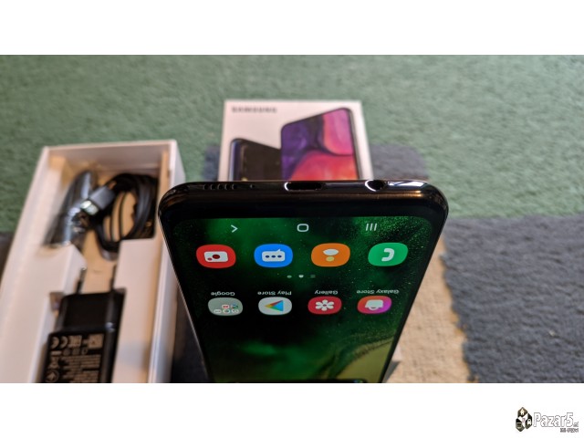 Kako Nov! Samsung A50 Black 4/128gb Sim Free Full 