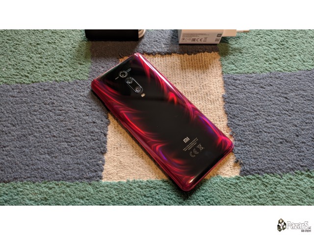 Kako Nov! Xiaomi Mi 9t Red 4/64gb Snapdragon 855