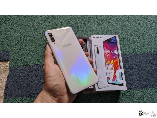 Kako Nov! Samsung A70 White 6gb Ram 128gb Full Pac