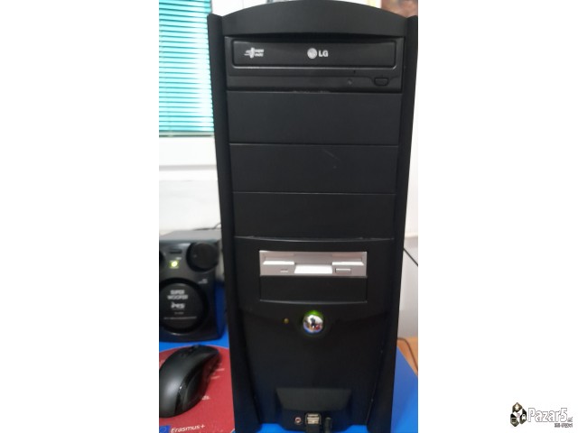 Kompjuter Komplet (+kamera+zvucnici) Odlicen Za On