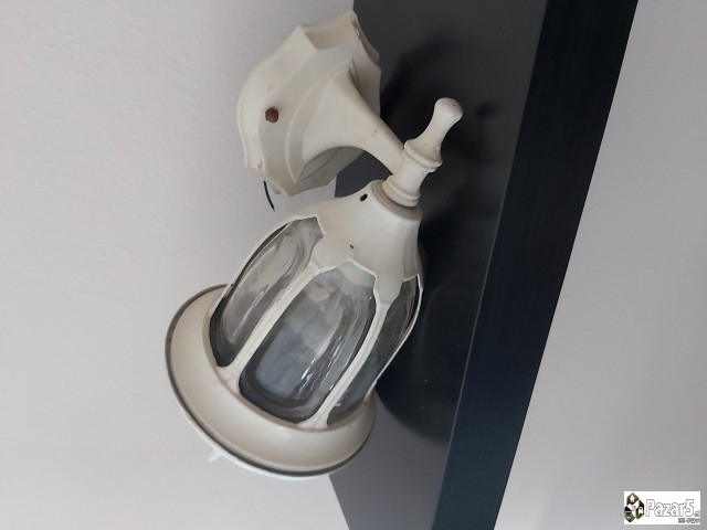 Продавам канцелариски мебел