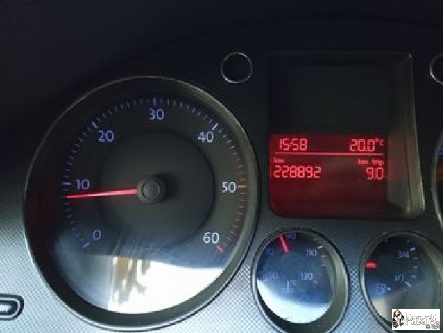 Prodavam Passat B6 1.9 Tdi 2006/07