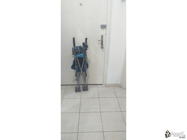 Се продава летна количка за бебе цената не е фиксн