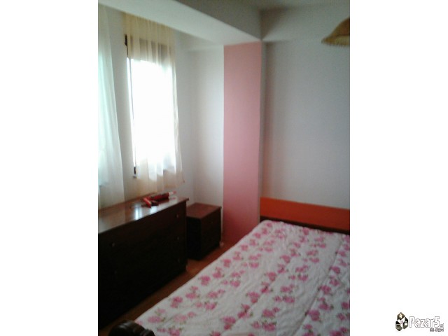 Izdavam Stan Pod Kirija-struga 