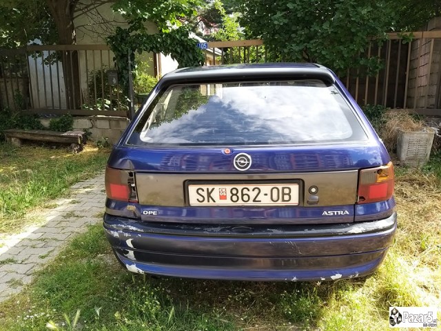 Prodavam Opel Astra