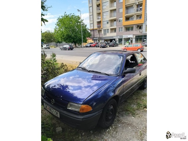 Prodavam Opel Astra