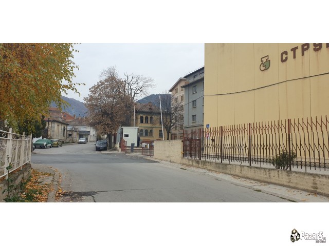 Se Izdava Deloven Prostor