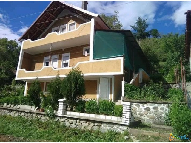 Се продава куќа во село Саса (Аризанци) - Македонс