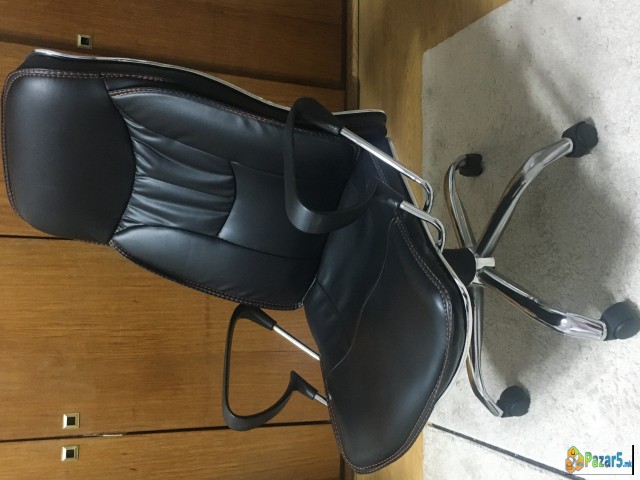 Канцелариска столица