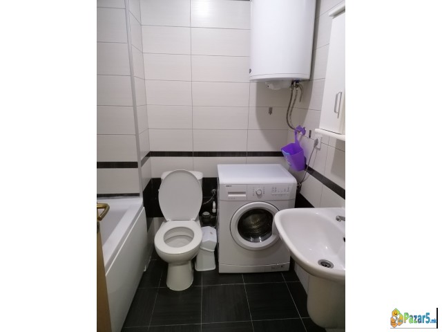 Се издава стан во струмица (жикол згради, касарна)