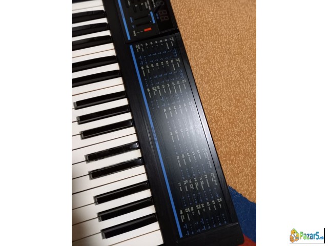 Korg Poly 800