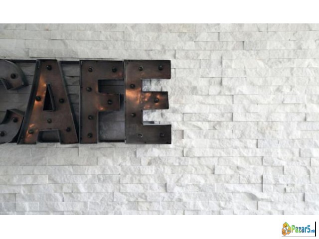 БУЊА ОД ТРАВЕРТИН И МЕРМЕР