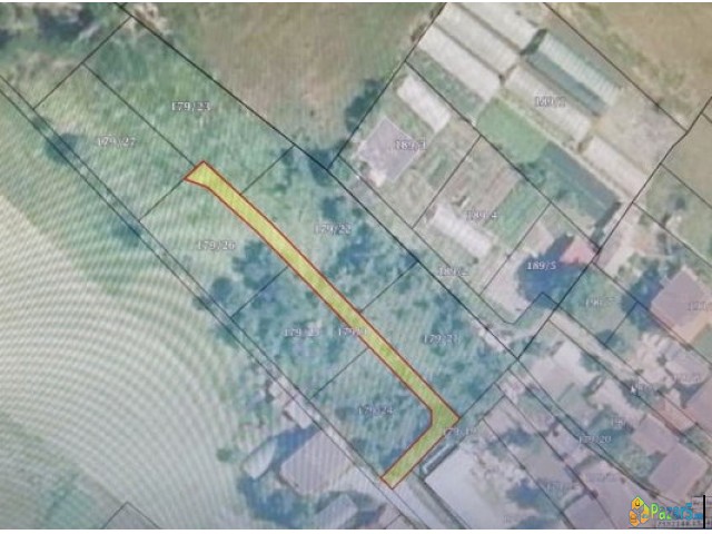 Продажба на плац во Петровец