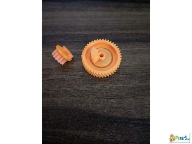 Изработка на делови од пластика