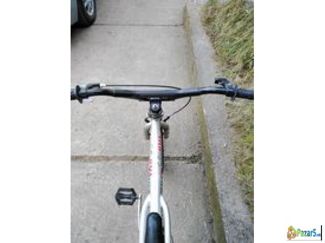 Продавам точак 2000ден