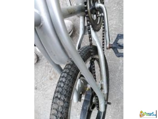 Продавам точак, (bmx)