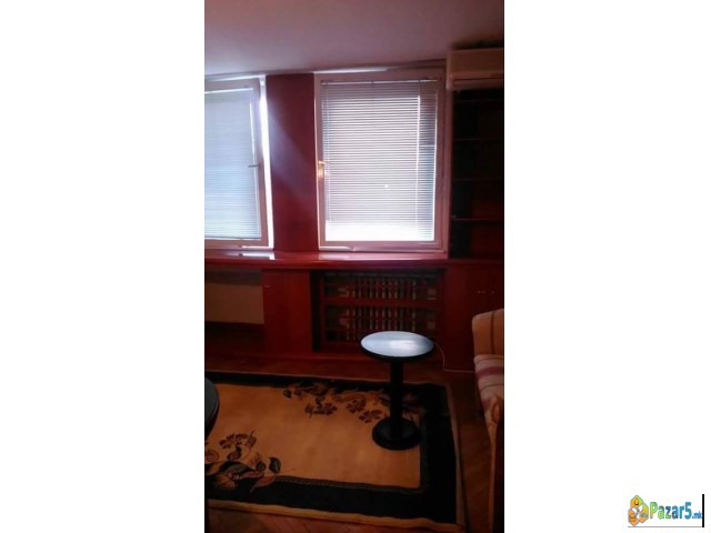 Издаваам гарсоњера во строг Центар 