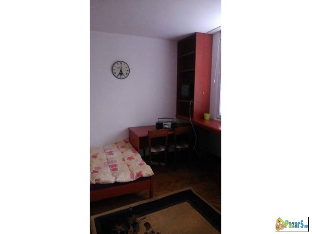 Издаваам гарсоњера во строг Центар 