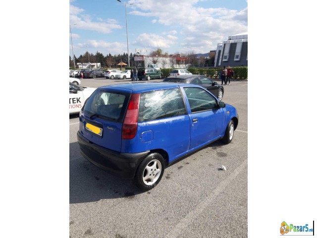 Prodavam Fiat Punto 1.2 Benzin. Socuvano