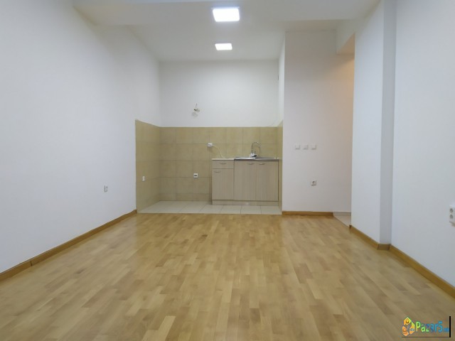 ИЗДАВАМ 32м2 СТАН ВО ЦЕНТАР-ЗГРАДА НА ЕУ