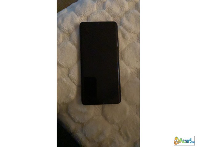 Prodavam Xiaomi Mi 10 Black (malce Koristen)