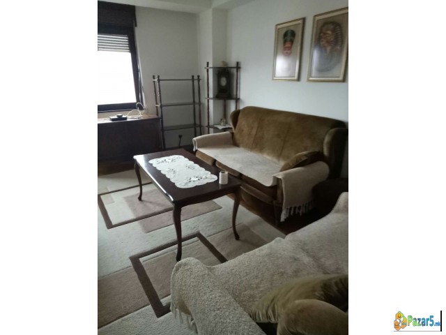 Трисобен конфорен стан по 880 евра квадрат