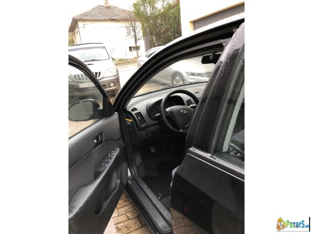 Се продава  автомобил