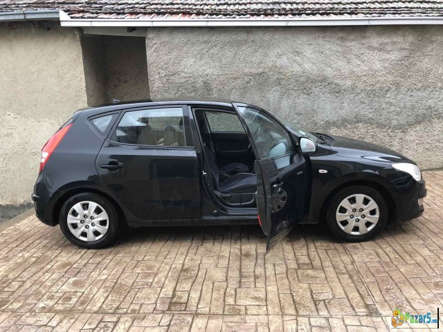 Се продава  автомобил