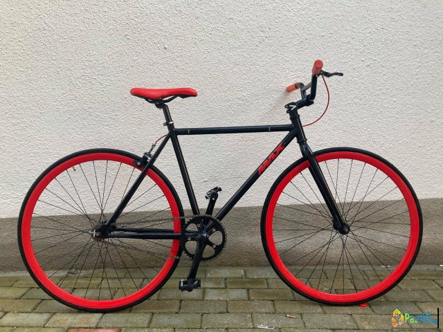 продавам велосипед Maxx,sitybike