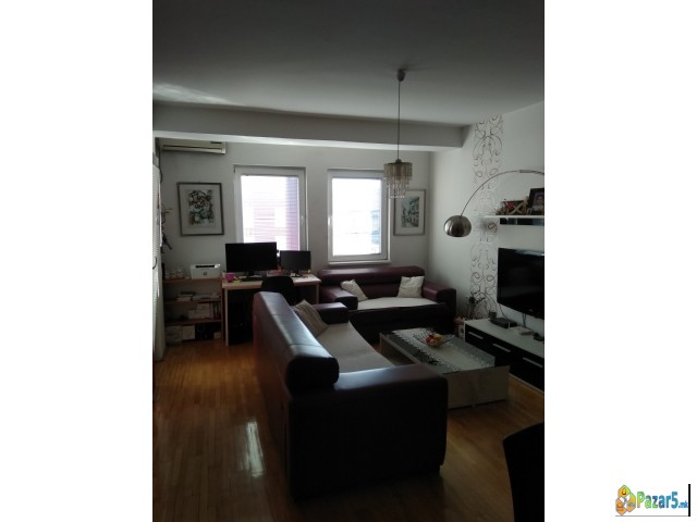 Prodavam Kompletno Namesten Stan 59m2 Vo Novo Lisi