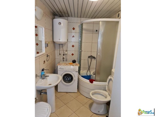 Se Izdava Stan Vo Cenatarot Na Skopje