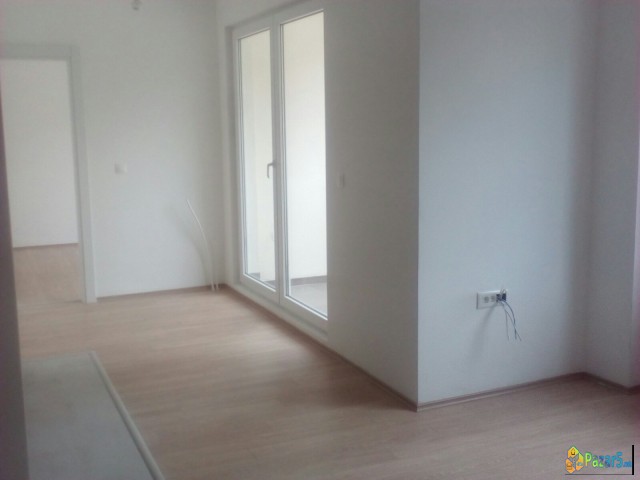 Изнајмување на нов стан на приземје за деловен про